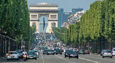 Mercato auto, ad ottobre in Francia le vendite crescono del 5,45%, nei primi 10 mesi dell’anno -10,29%