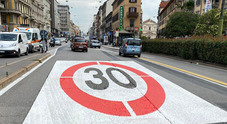A Milano dal 2024 auto viaggeranno a 30 km/h in città. Consiglio comunale approva documento, salva vita alle persone