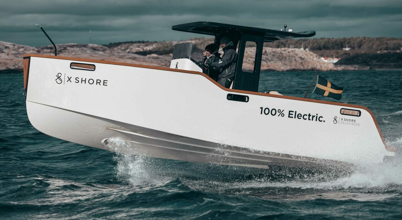 l Eelex 8000, natante di 8 metri 100% elettrico costruito dal cantiere svedese X-Shore con materiali riciclati