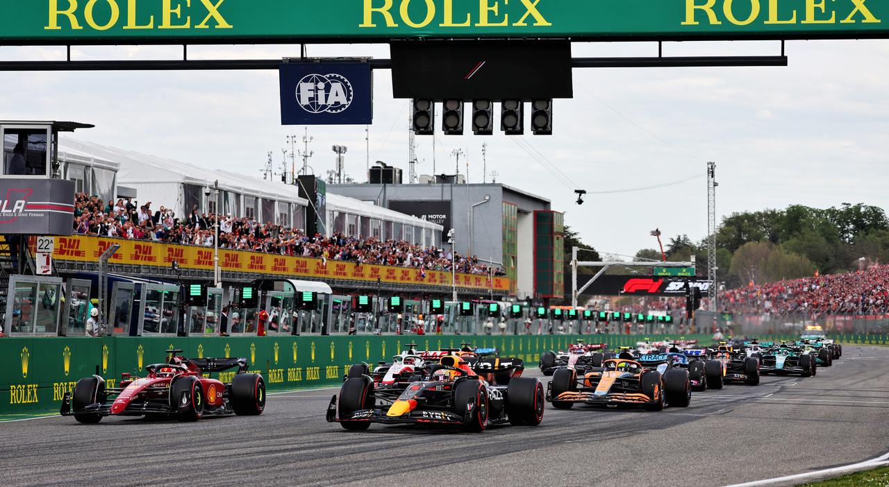 La partenza di una gara Spint di Formula 1