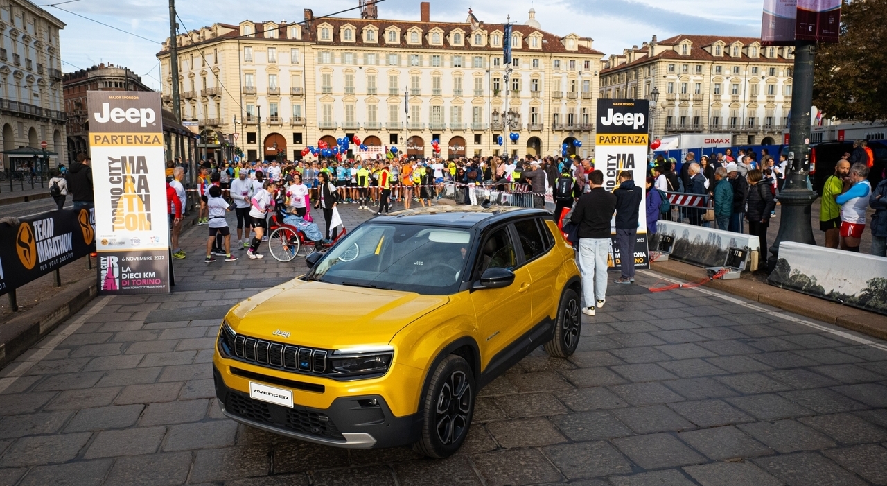 Jeep Avenger in mostra alla Torino City Marathon 2022