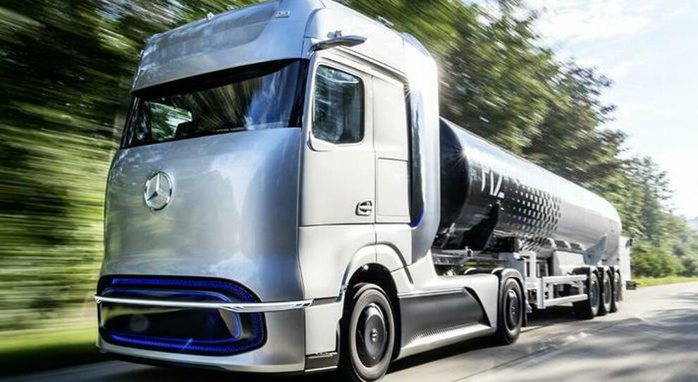 Il Trucks GenH2 di Daimler alimentato a idrogeno