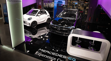 Mercedes-EQ Experience Concept protagonista al Coin Excelsior di Roma