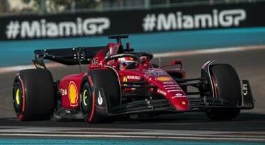 Gp Miami, Leclerc in pole: prima fila tutta Ferrari con Sainz secondo. Verstappen in terza posizione