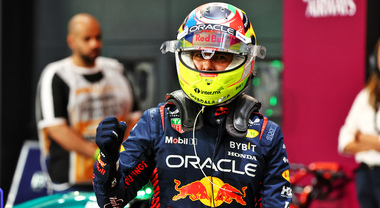 GP Arabia Saudita: Perez trionfa davanti a un super Verstappen, Alonso è terzo, male le Ferrari