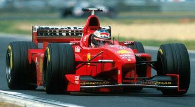 Schumacher, in vendita la Ferrari F300 del Gp di Suzuka 1998. Casa d'aste conta di chiudere l'affare per 4,9 milioni di euro
